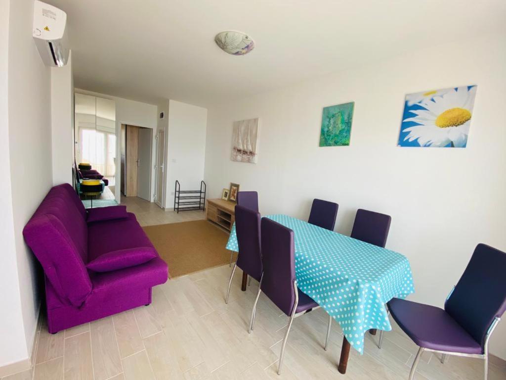 Apartmani Mentha & Lipa Novi Vinodolski Exterior foto